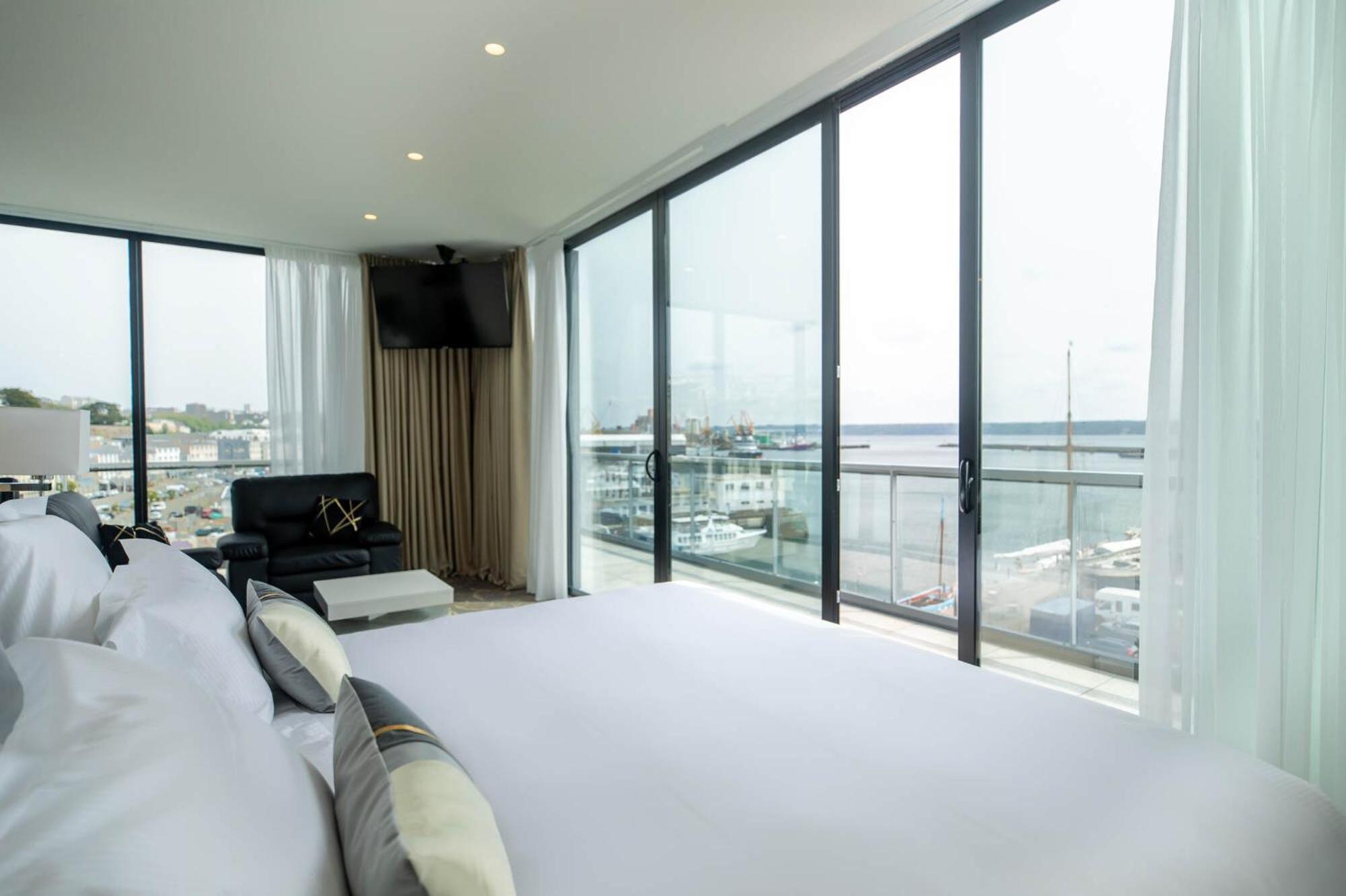 Le Barracuda & Spa, Centre Port, Pieds Dans L'Eau, Vue Mer Brest Exterior foto